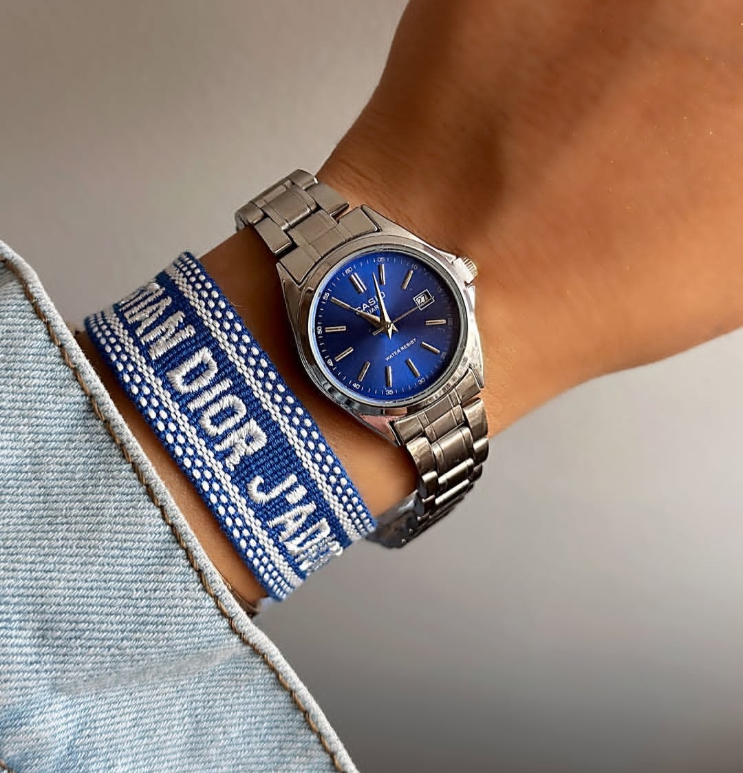 ساعت مچی زنانه کاسیو سیلور صفحه آبی casio با ضمانت