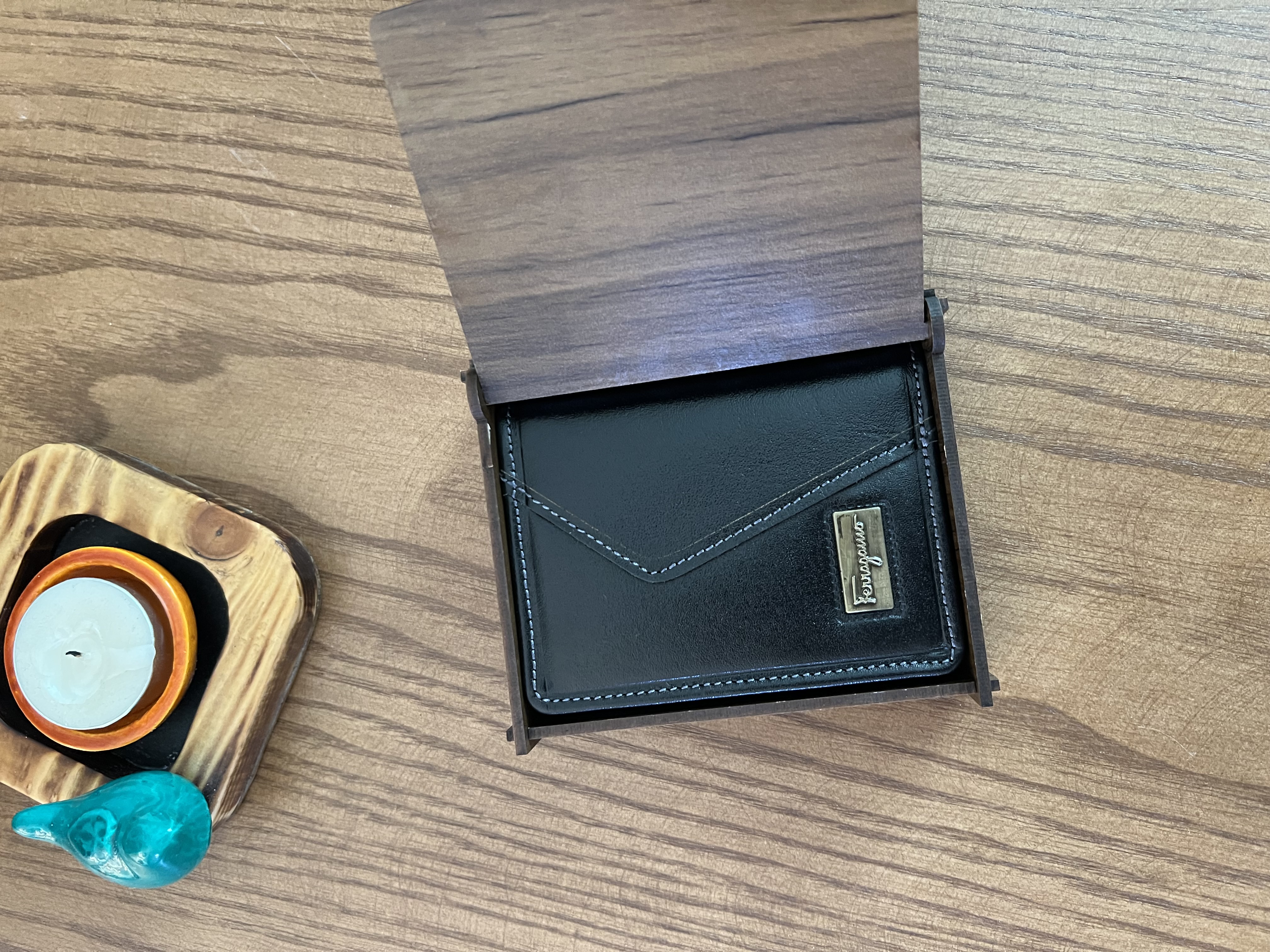 کیف کارت چرم طبیعی برند فرگامو Fergamo